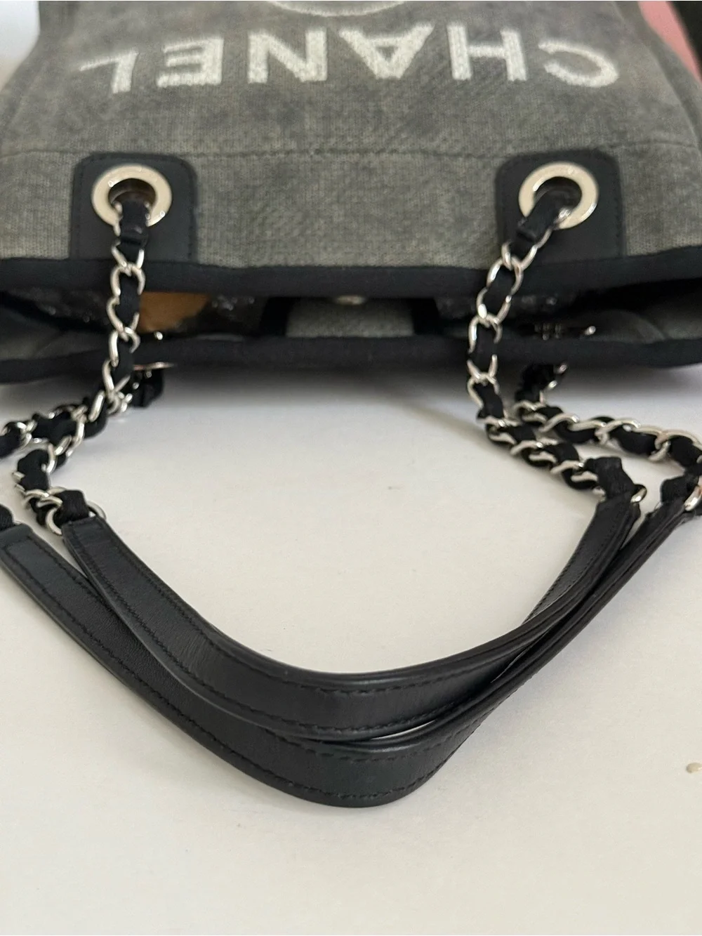 CHANEL Mini Deauville “31 Rue Cambon Paris”Tote bag 🌟